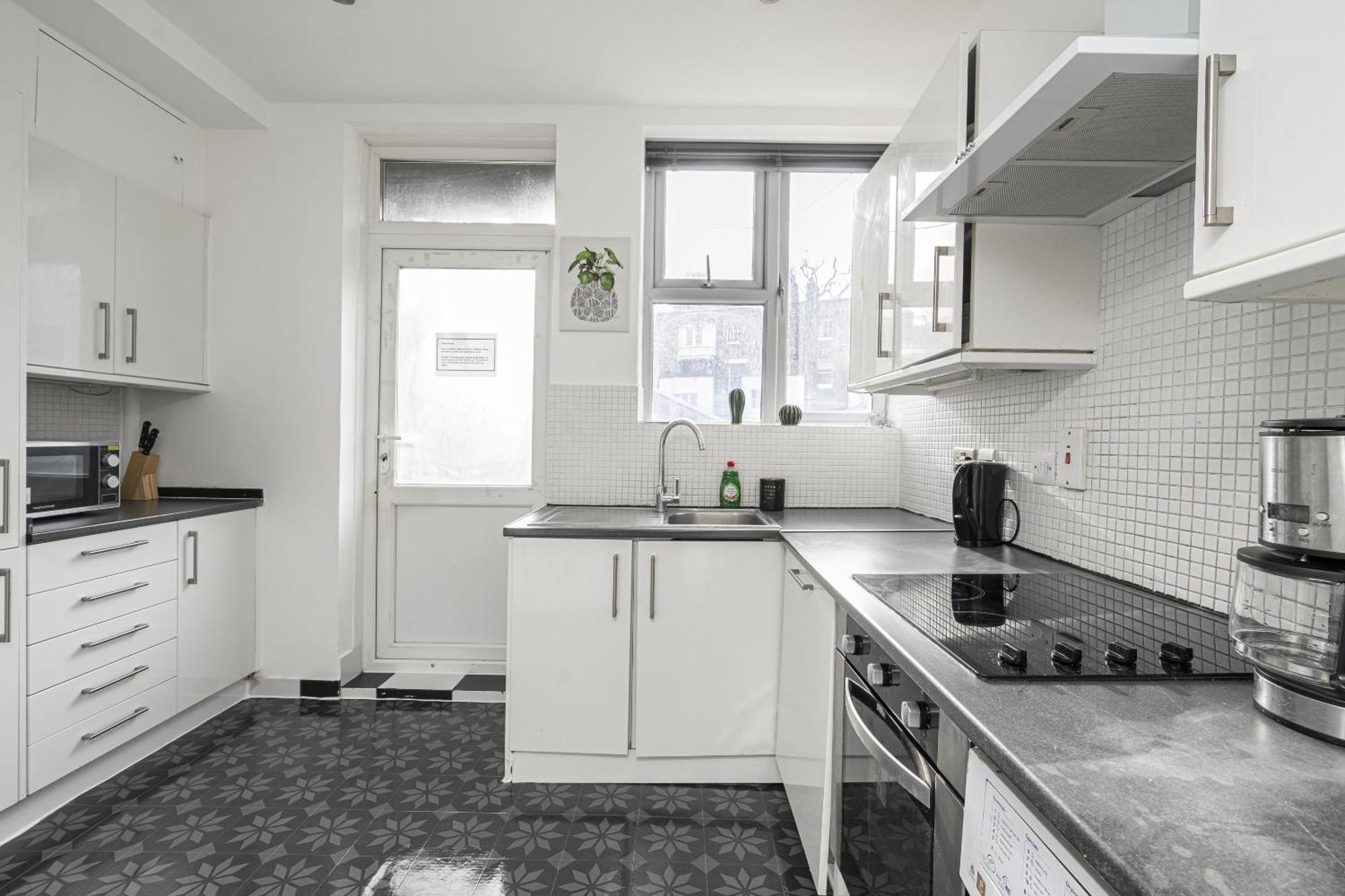 Marble Arch Apartments London Room photo